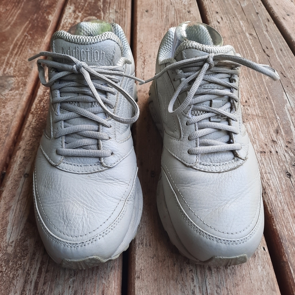 Brooks Addiction Walking Shoes Bone Leather Orthopedic Comfort Shoes Size 9 Wide - Picture 6 of 15